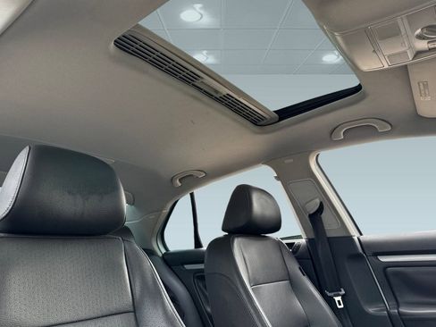 Used 2007 Volkswagen Jetta Wolfsburg Edition image 16