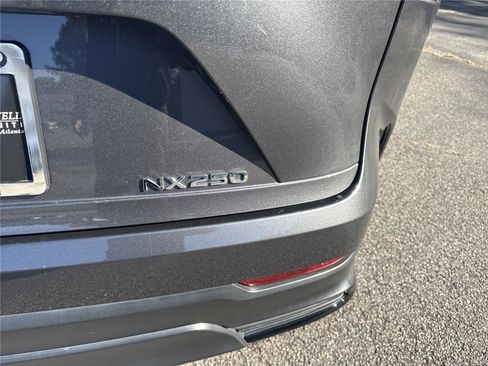 Used 2022 Lexus NX 250 FWD image 7