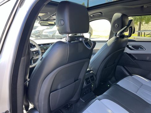 Certified 2024 Land Rover Range Rover Velar Dynamic SE image 34