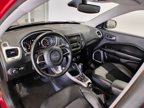 Used 2018 Jeep Compass Latitude image 64