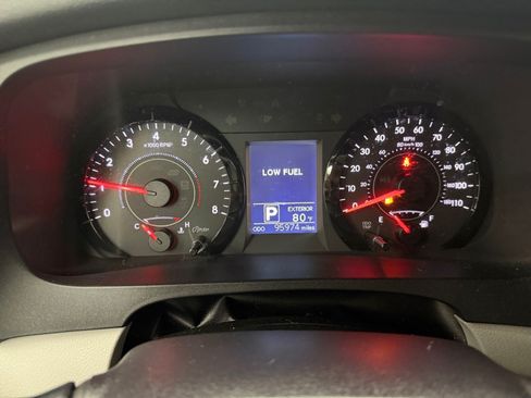 Used 2016 Toyota Sienna LE AWD/4WD image 16