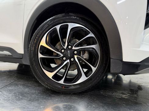 Used 2023 Chevrolet Bolt EUV Premier image 10