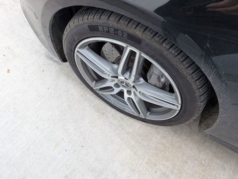 Used 2019 Mercedes-Benz E 300 4MATIC image 8