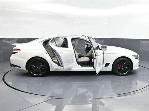 Used 2022 Genesis G70 3.3T w/ Sport Prestige Package image 38