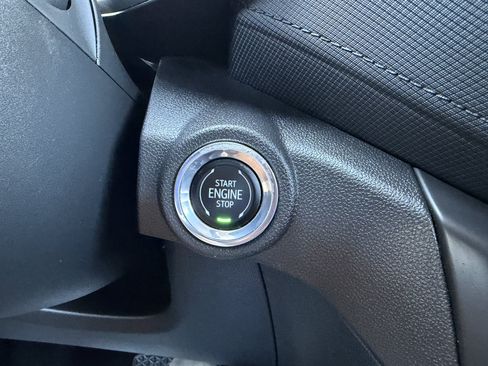 Used 2023 Chevrolet TrailBlazer LT w/ Convenience Package AWD/4WD image 19