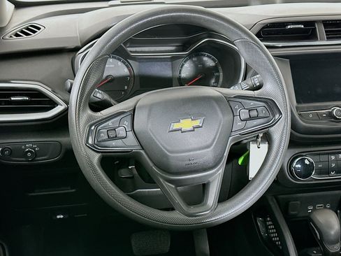 Used 2023 Chevrolet TrailBlazer LS image 17