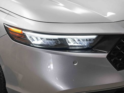 Used 2024 Honda Accord Touring image 14