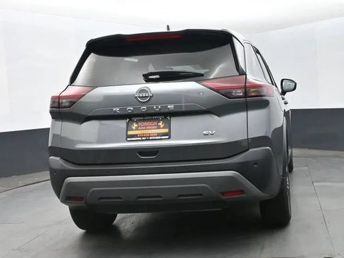 Used 2023 Nissan Rogue SV FWD image 8