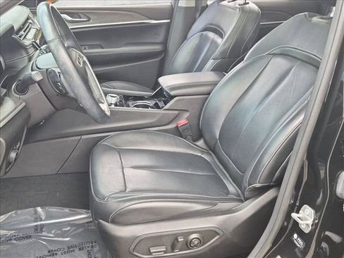Used 2022 Jeep Grand Cherokee Limited AWD/4WD image 17