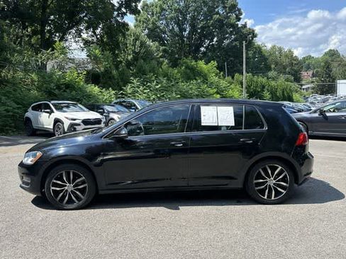 Used 2016 Volkswagen Golf SE FWD image 2