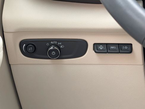 Used 2023 Buick Envision Avenir AWD/4WD image 16