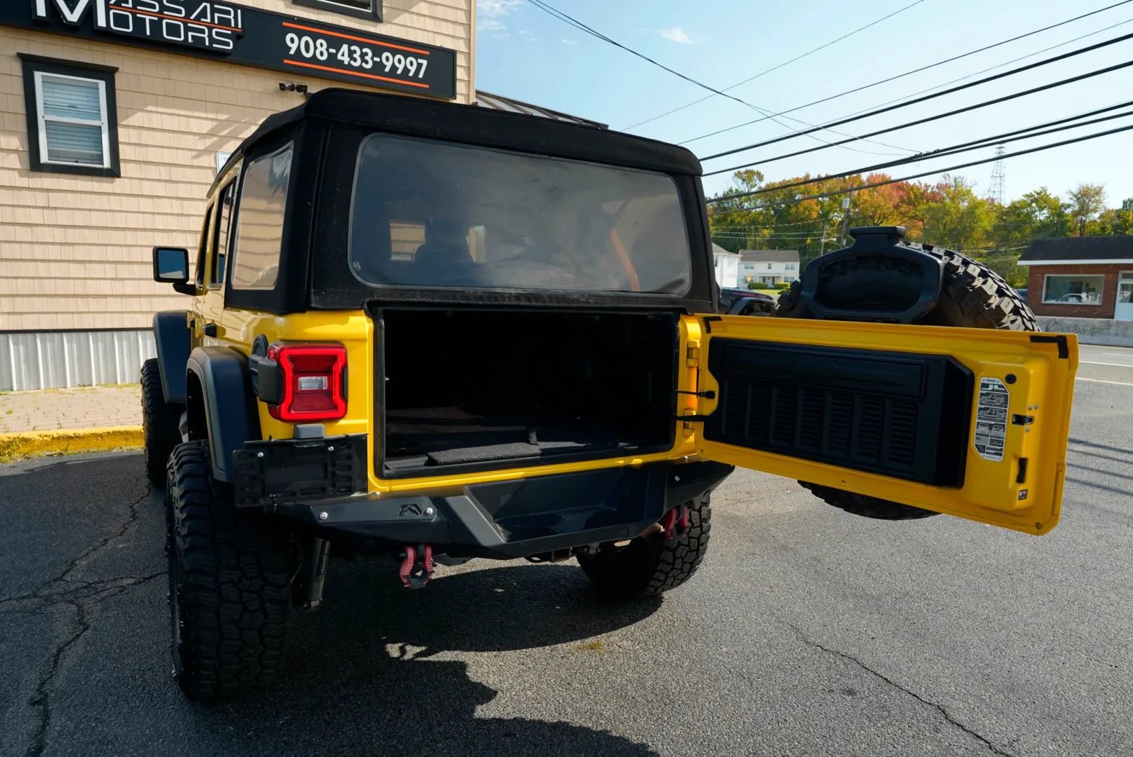 Used 2021 Jeep Wrangler Unlimited Rubicon AWD/4WD image 29
