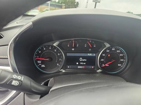 Used 2024 Chevrolet Equinox Premier FWD image 25