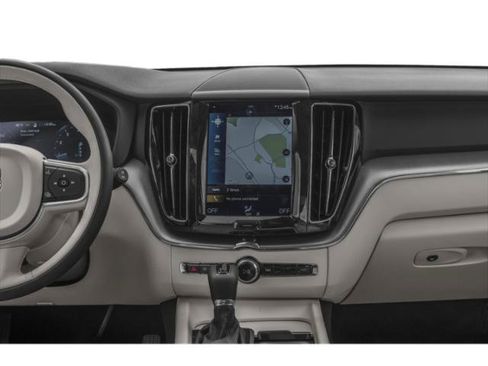 Used 2020 Volvo XC60 T5 Momentum w/ Protection Package Premier AWD/4WD image 10