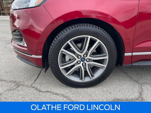 Used 2019 Ford Edge Titanium w/ Equipment Group 301A image 30