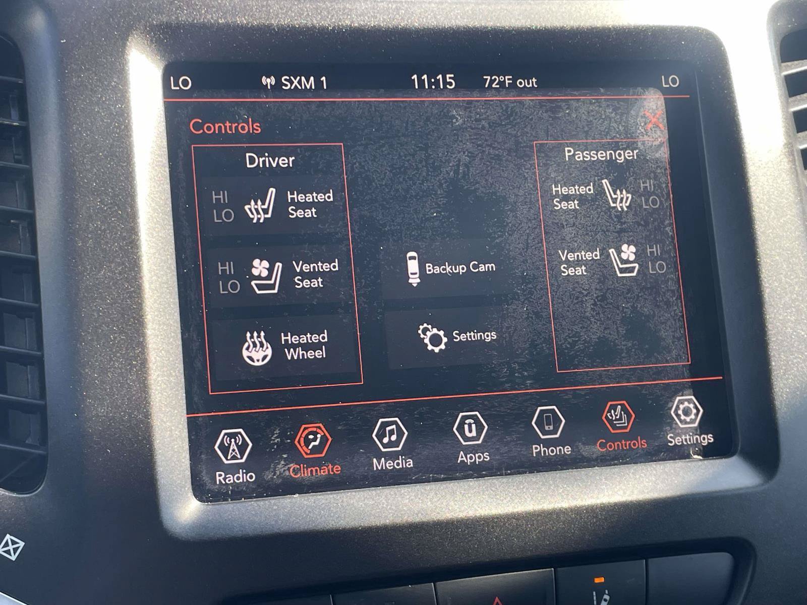 Used 2019 Jeep Cherokee Trailhawk AWD/4WD image 16