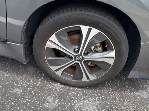 Used 2020 Nissan Leaf SV Plus w/ SV Plus Technology Package FWD image 9