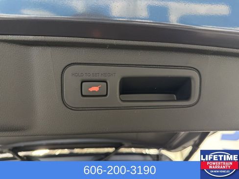 New 2026 Honda Pilot Touring image 12