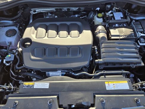 New 2026 Volkswagen Tiguan SE R-Line image 24