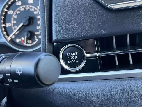 Used 2024 Mitsubishi Outlander SE Black Edition image 24