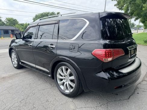 Used 2014 INFINITI QX80 4WD w/ Deluxe Touring Package image 7