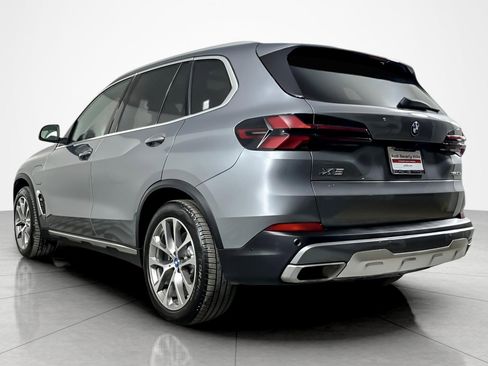 Used 2024 BMW X5 xDrive50e w/ Parking Assistance Package image 3