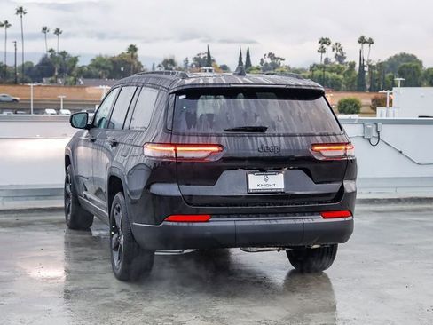 New 2025 Jeep Grand Cherokee L Altitude image 7