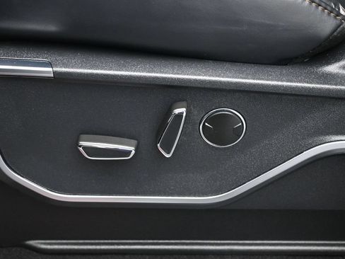 Used 2023 Ford F150 Raptor AWD/4WD image 10