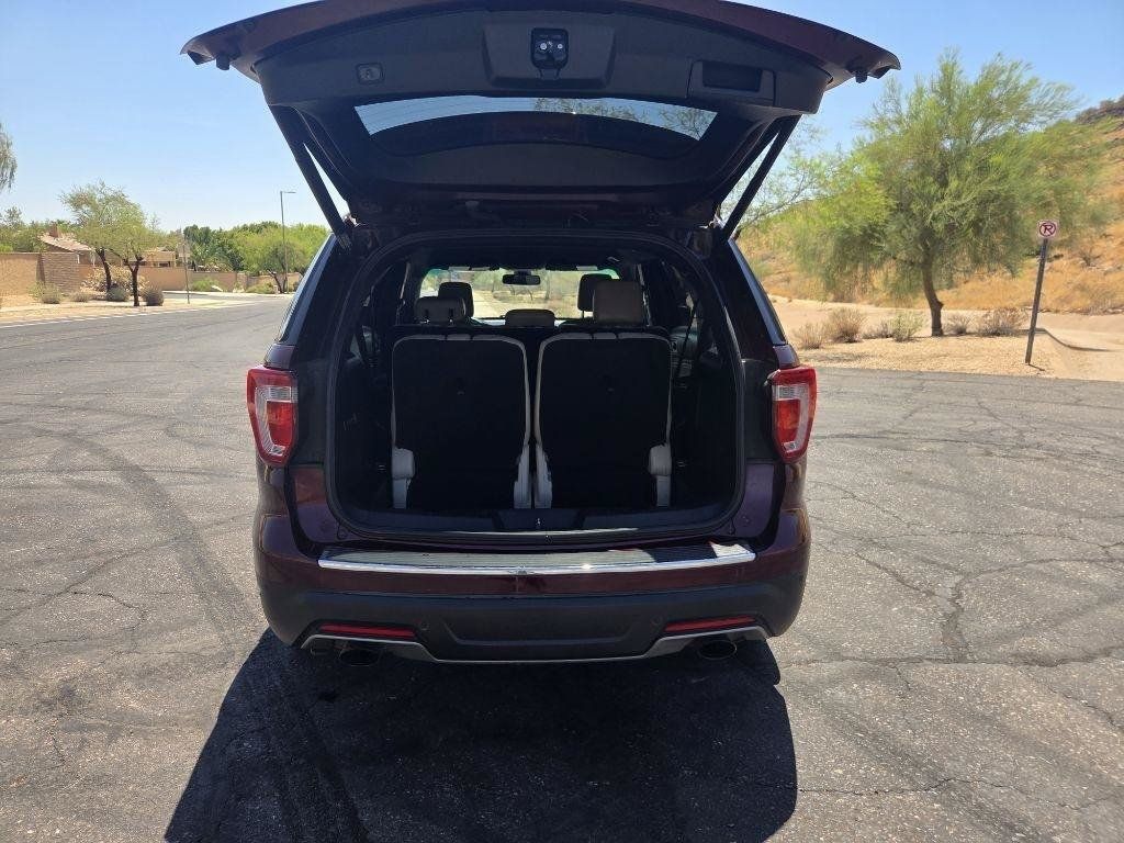 Used 2018 Ford Explorer Limited w/ Equipment Group 301A FWD image 7