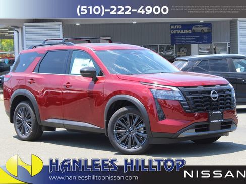 New 2026 Nissan Pathfinder SL w/ SL Premium Package AWD/4WD image 1
