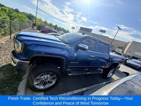 Used 2018 GMC Sierra 1500 SLT AWD/4WD image 2
