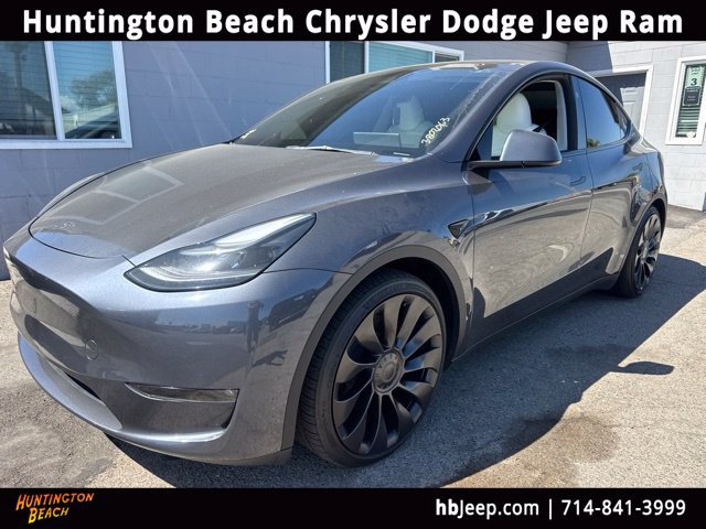 Used 2023 Tesla Model Y Performance AWD/4WD image 1