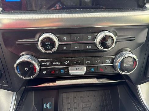 Used 2024 Ford F150 Lariat w/ Bed Utility Package AWD/4WD image 31
