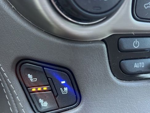 Used 2019 GMC Yukon Denali w/ Denali Ultimate Package image 15