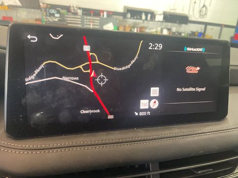 Used 2025 INFINITI QX60 Luxe w/ Black Edition image 11