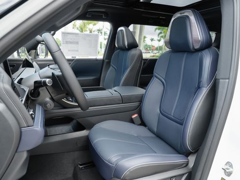 New 2026 INFINITI QX80 4WD w/ Sport Exterior Package image 8