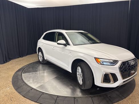 Used 2024 Audi Q5 2.0T Premium w/ Convenience Package AWD/4WD image 9