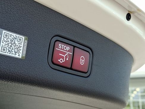 Used 2026 Mercedes-Benz GLC 300 4MATIC image 22