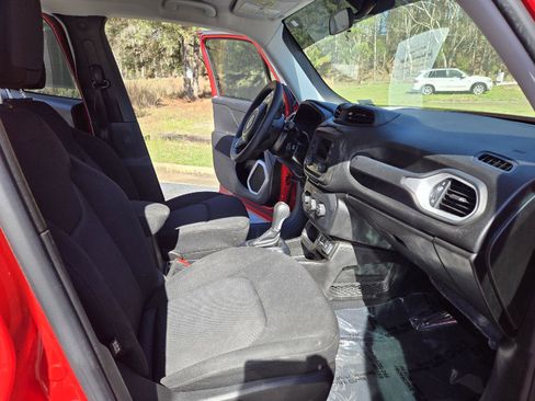 Used 2020 Jeep Renegade Sport image 22