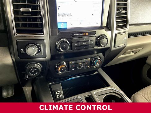 Used 2019 Ford F150 XLT w/ Equipment Group 302A Luxury AWD/4WD image 16