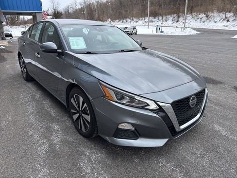 Used 2022 Nissan Altima 2.5 SV image 9