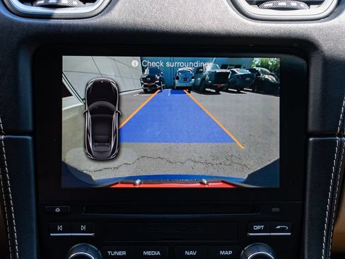 Used 2018 Porsche 718 Cayman RWD image 12