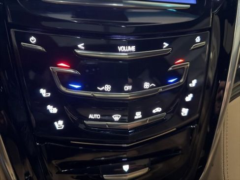 Used 2019 Cadillac Escalade ESV Platinum image 35