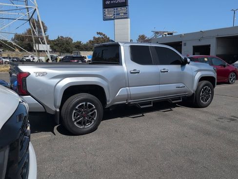 Used 2026 Toyota Tacoma TRD Sport w/ TRD Sport Premium Package AWD/4WD image 5