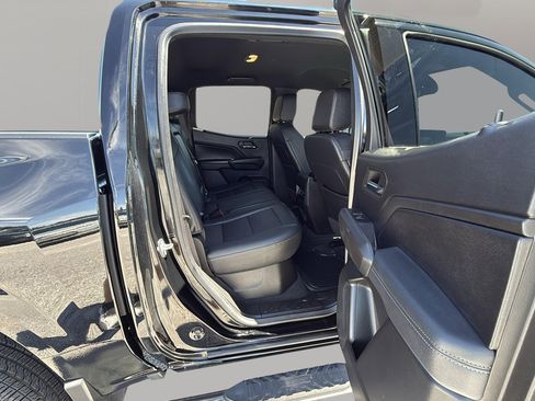 Used 2024 Chevrolet Colorado LT w/ LT Convenience Package III image 14