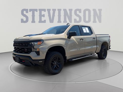 Used 2022 Chevrolet Silverado 1500 Custom Trail Boss w/ LPO, Dark Essentials Package AWD/4WD image 1