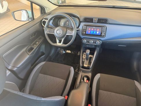 Used 2025 Nissan Versa SV FWD image 32