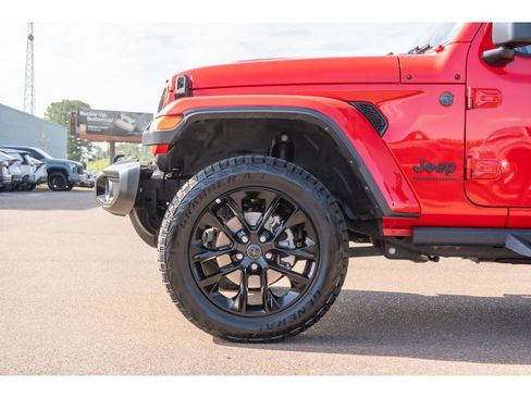 Used 2025 Jeep Gladiator Sport AWD/4WD image 10