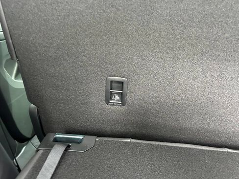 New 2026 Volkswagen Atlas SE FWD image 36