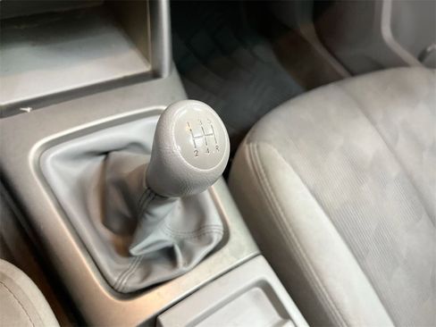 Used 2010 Subaru Forester 2.5X Premium w/ Popular Equipment Group 1A image 15